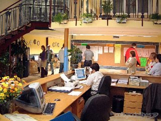 Colegio Delibes a principios de los años 2000